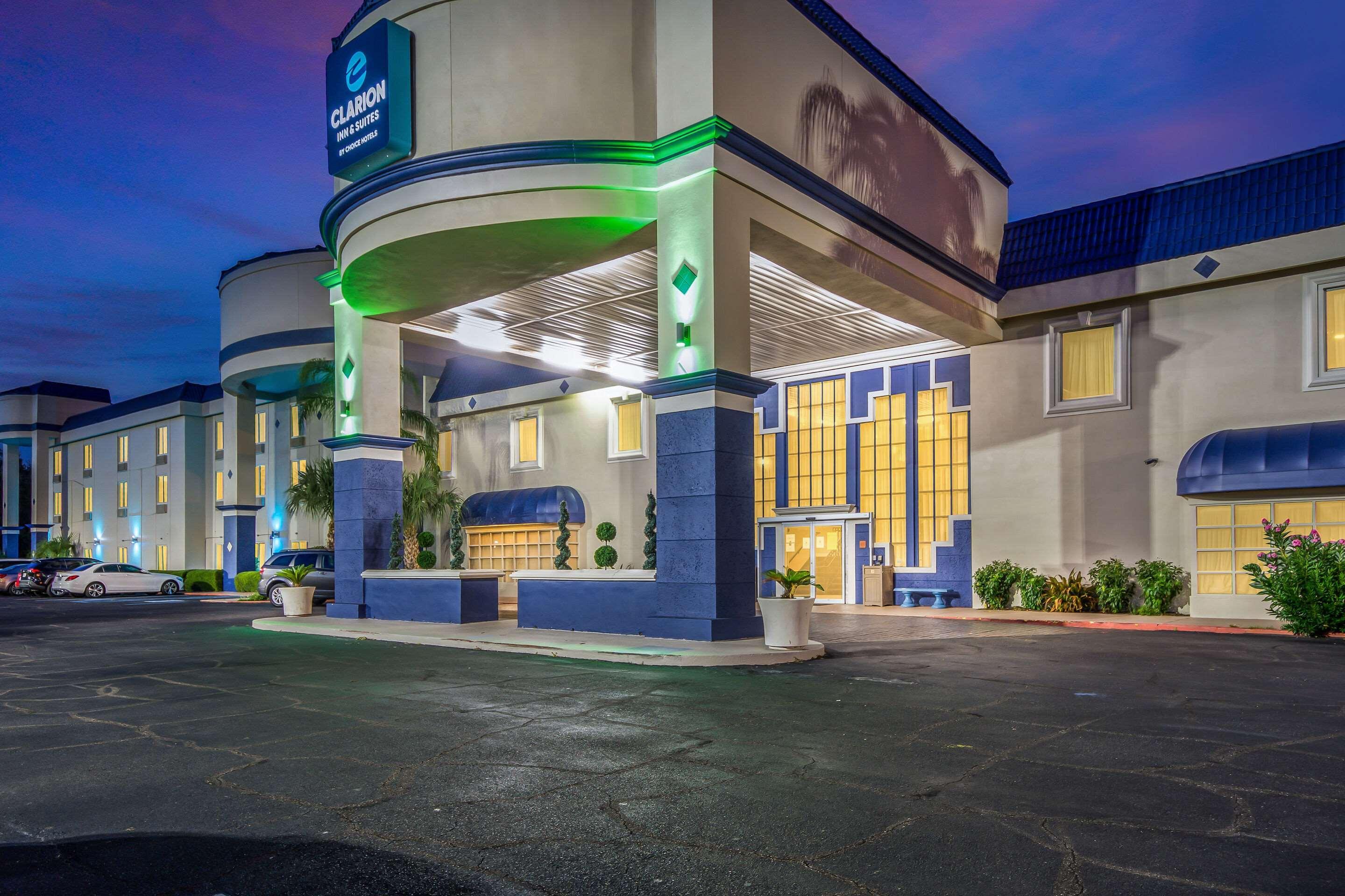 Clarion Inn & Suites Central Clearwater Beach Zewnętrze zdjęcie