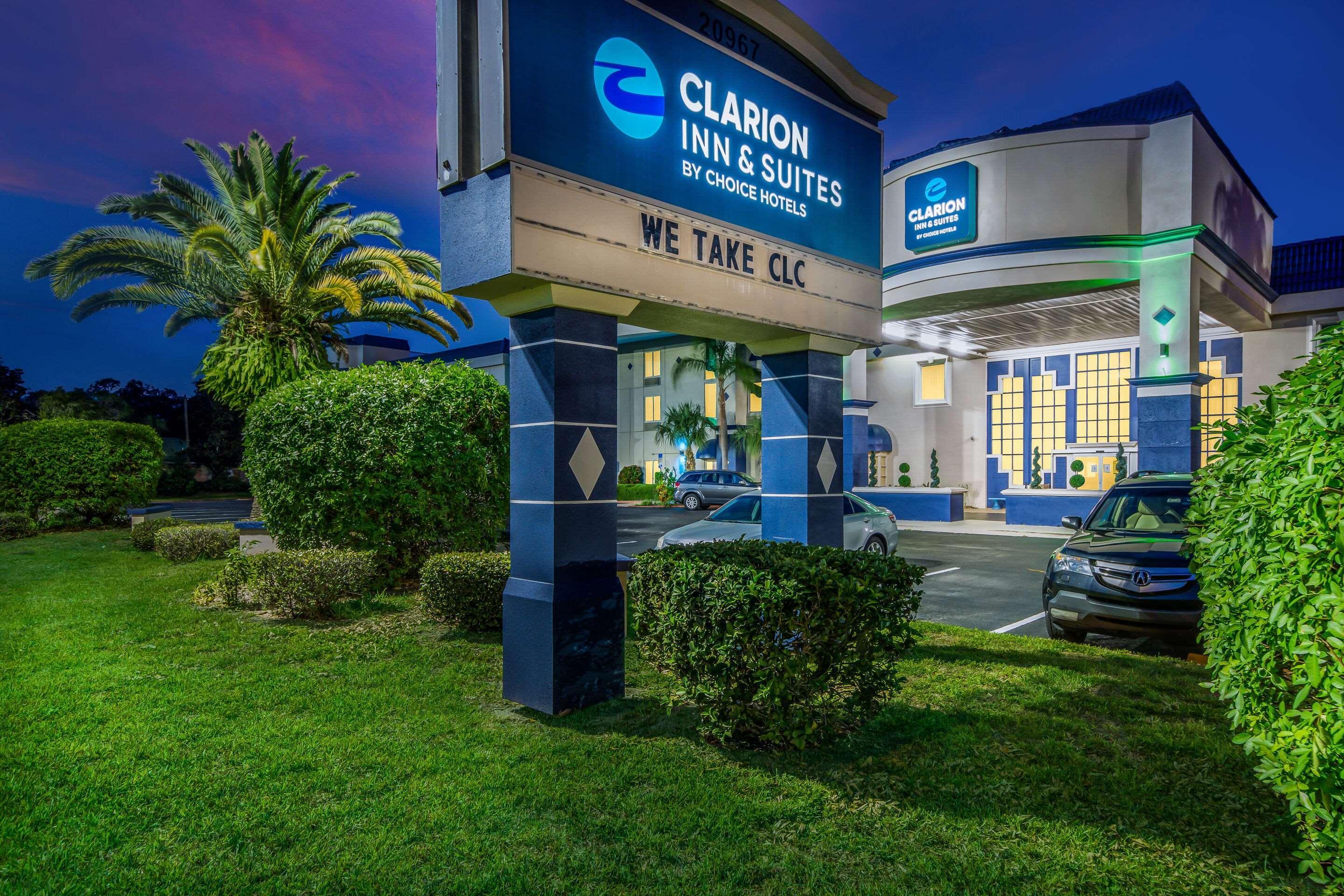 Clarion Inn & Suites Central Clearwater Beach Zewnętrze zdjęcie