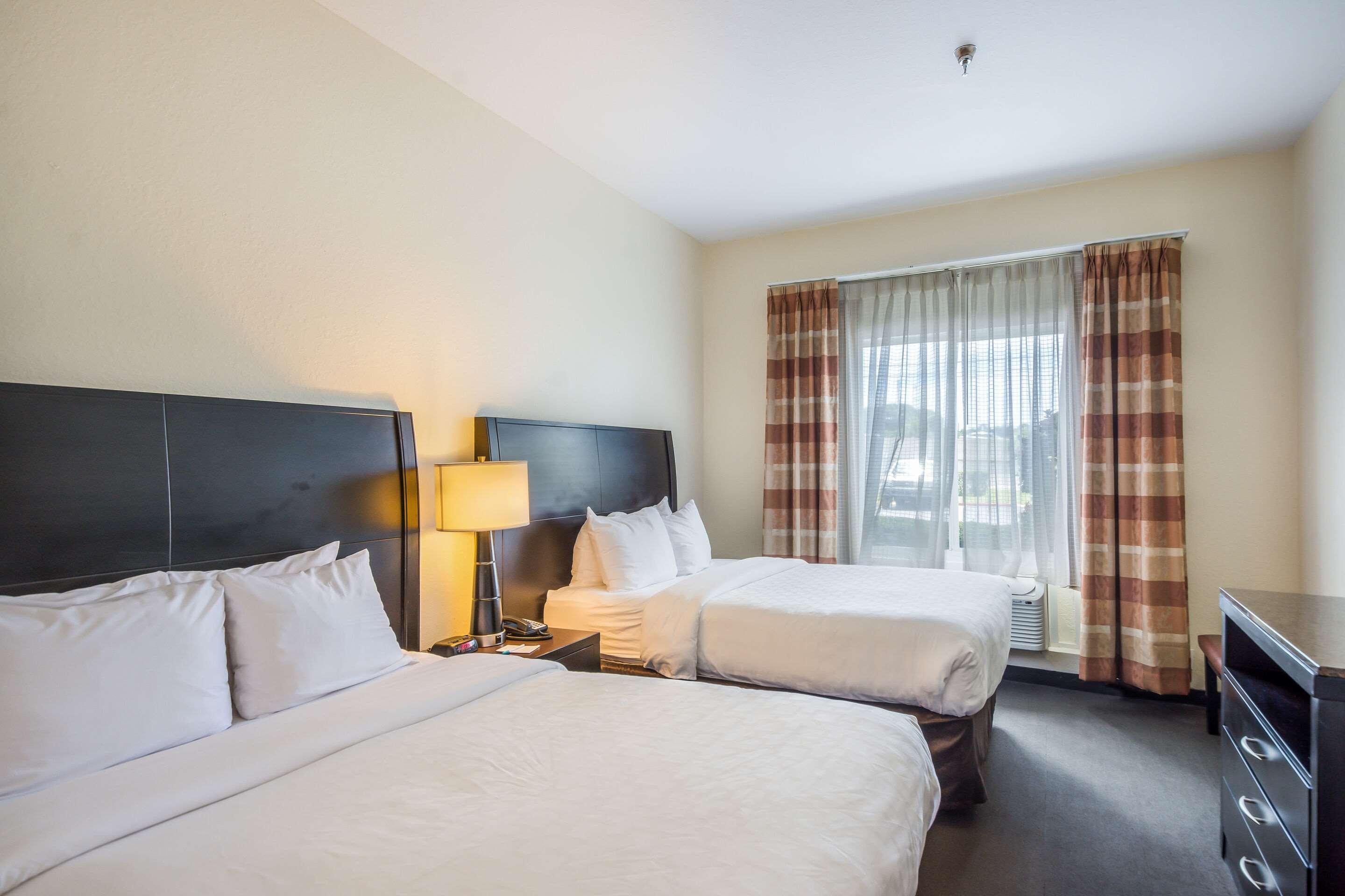 Clarion Inn & Suites Central Clearwater Beach Zewnętrze zdjęcie